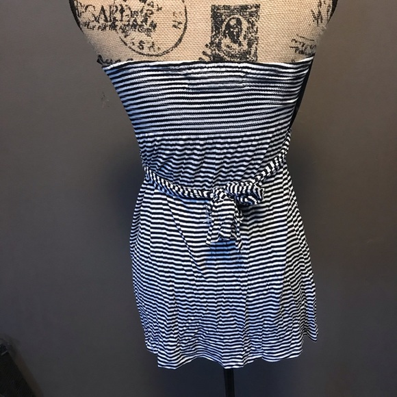 Bcbg striped tunic 🖤 - Picture 3 of 5